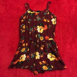 Floral burgundy romper